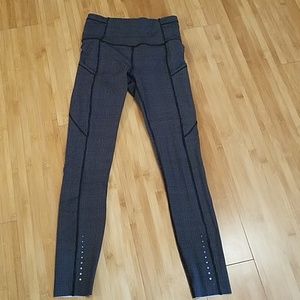 Lululemon leggings size 4